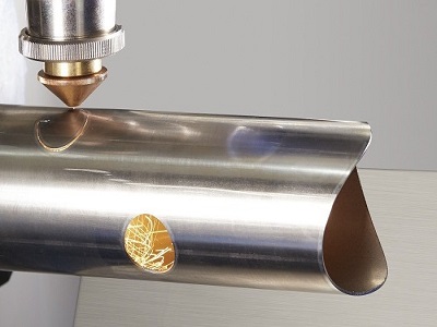 laser pipe cutting machine
