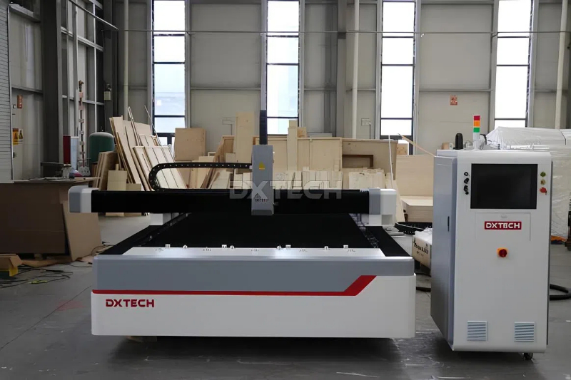 2060fpt fiber laser cutting machine shipped to bosnia and herzegovina