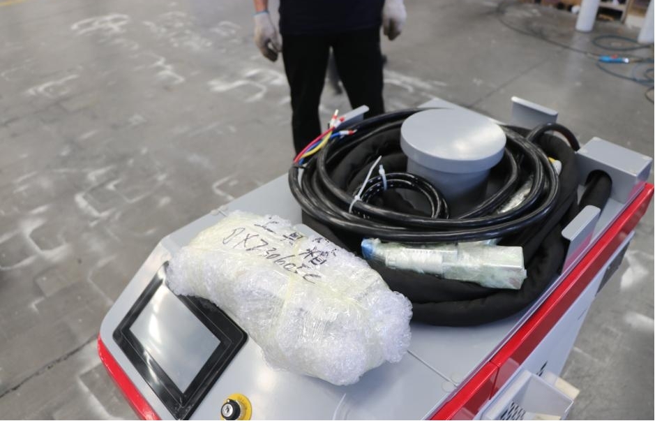 1500W Mini Portable Handheld Laser Welding Machine