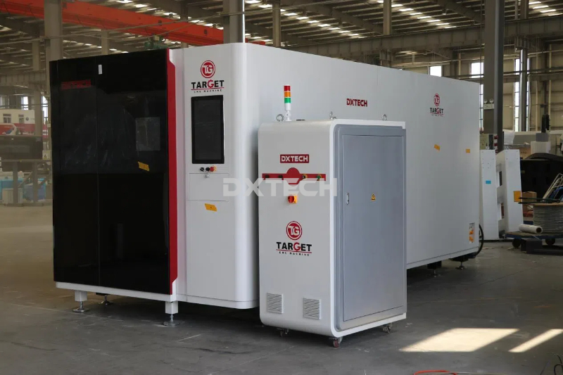 dxtech 1530sp 3kw full cover fiber laser cutting machine shipped to egypt-1