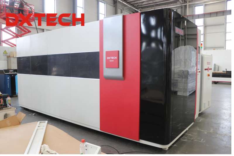 DXTECH1530SP series carbon steel metal fiber laser cutting machine shipped to Lithuania1