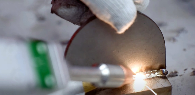 handheld fiber laser welding machine hand held metal laser welding machine