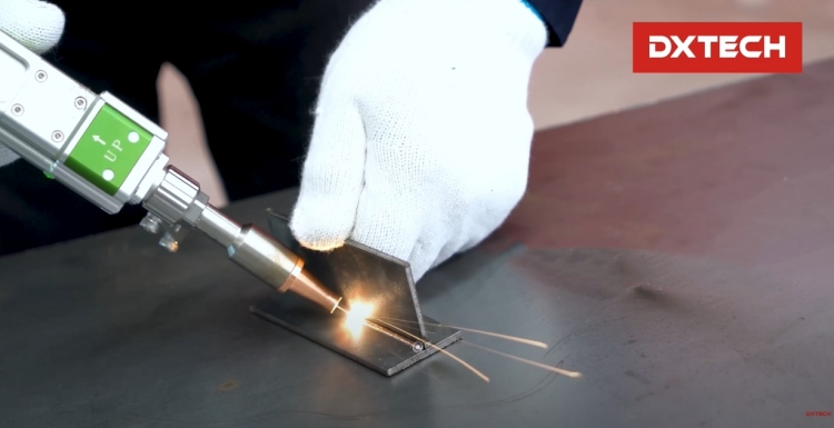 handheld laser welding machine with fiber laser beam for sale 1500 watt handheld laser welder