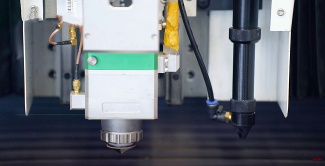 metal and non metal laser cutting machine co2 mixed co2 laser cutting machine