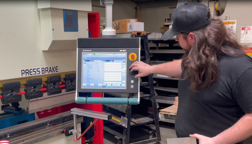 American Customer Praises DXTECH ESA 630 CNC Press Brake Bending Machine (2)